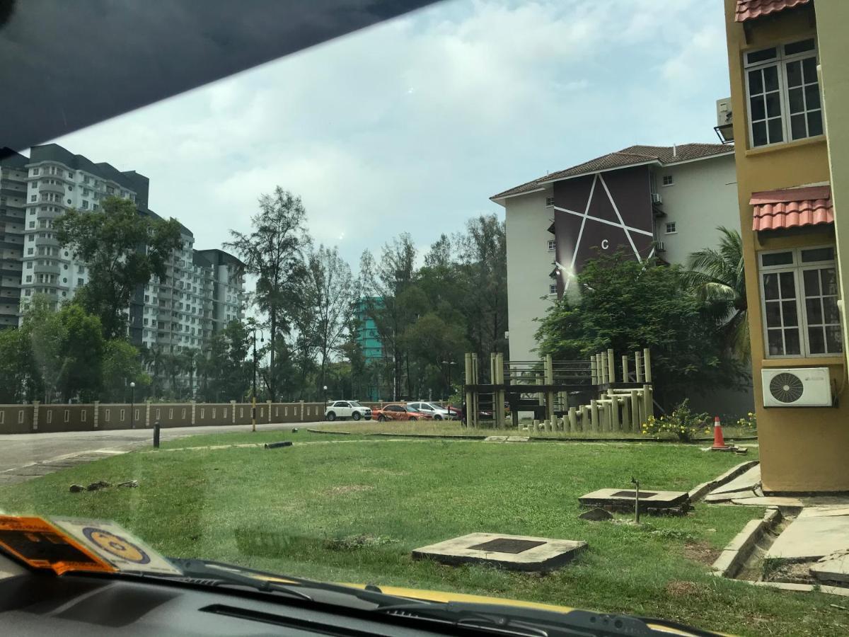 Homestay Dayani Musleem Port Dickson Exterior photo